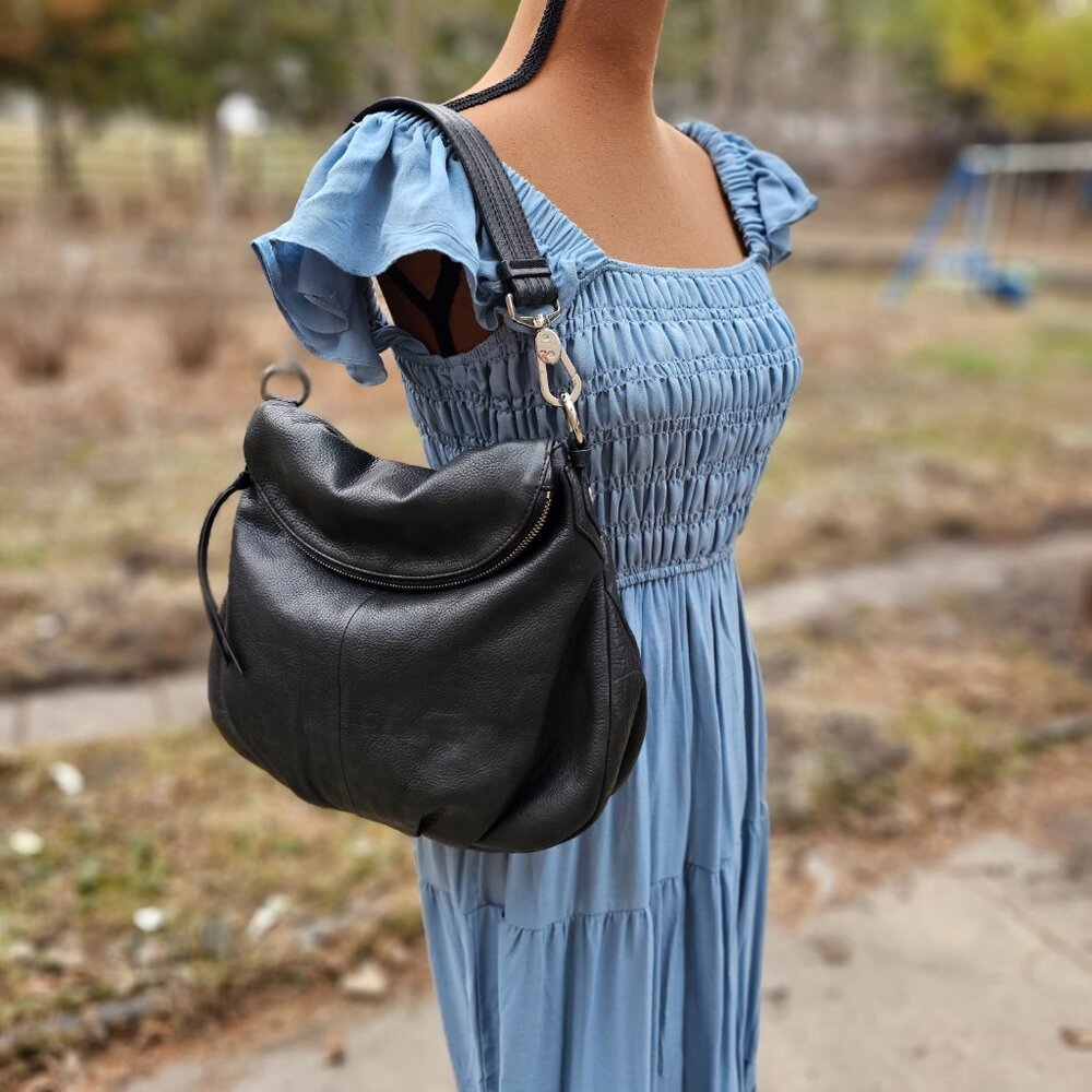 MARGOT Black Leather Shoulder Bag Pre-owned - Picture 2 of 10